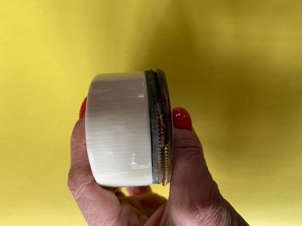 Porcelain trinket box